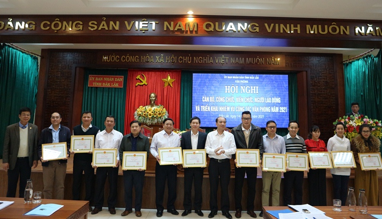  Văn phòng UBND tỉnh triển khai nhiệm vụ năm 2021